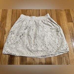 Kimchi Blue Ivory Lace Mini Skirt Size 4 Back Zip Lined